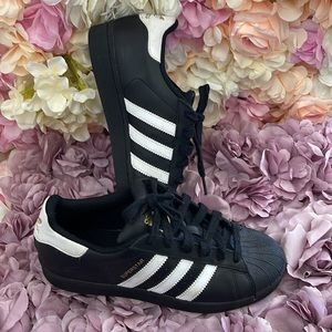 Gently Use Kids Classic Adidas Superstar Black Sneakers.